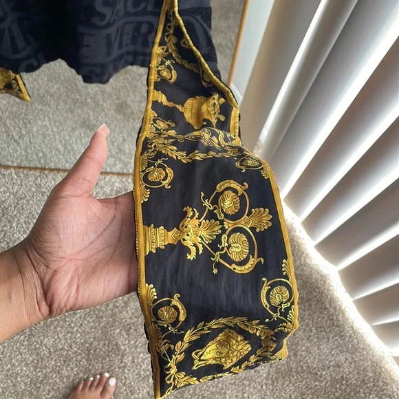 Versace Robe - Picture 4 of 9